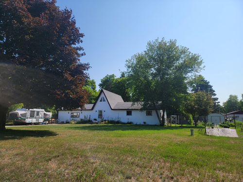 283 Main St, Eastlake, MI, 49626-9600 | Card Image