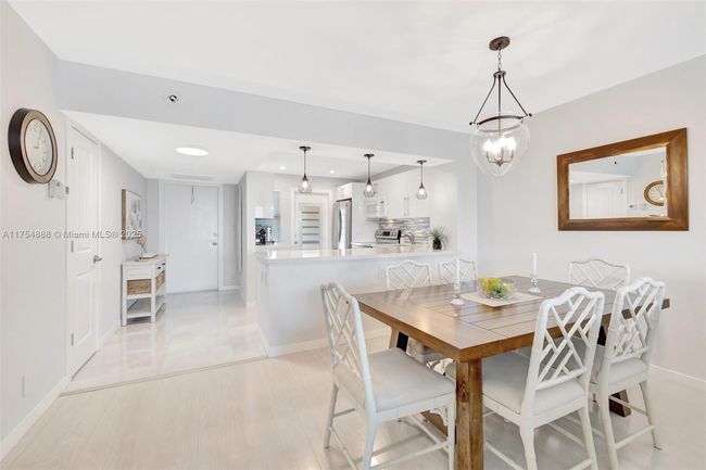 APT-305 - 3091 N Course Dr, Condo with 2 bedrooms, 2 bathrooms and null parking in Pompano Beach FL | Image 12