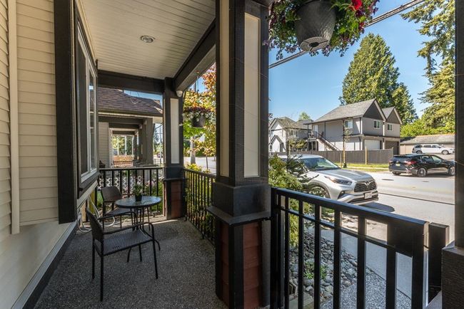12832 60 Avenue, House other with 5 bedrooms, 4 bathrooms and 5 parking in Surrey BC | Image 3