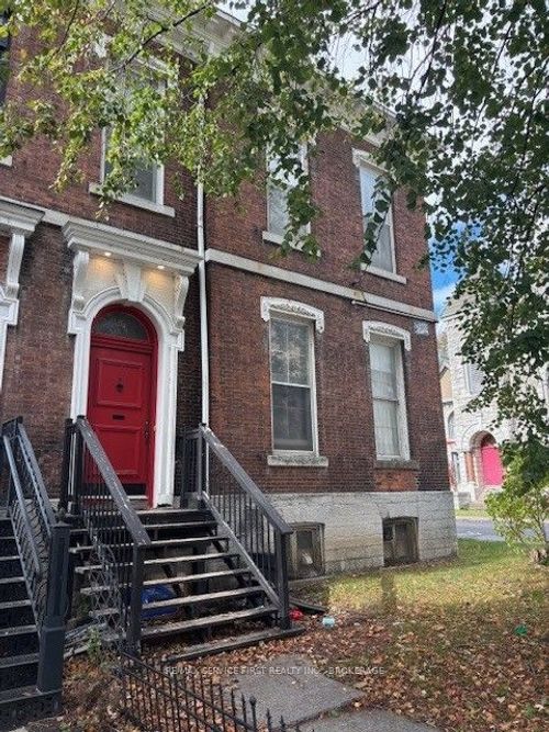 94 Sydenham St, Kingston, ON, K7L3H4 | Card Image