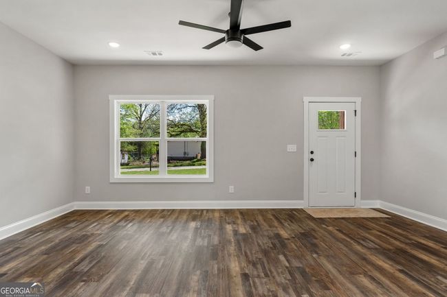 41 Allen Dr, House other with 3 bedrooms, 2 bathrooms and 2 parking in Molena GA | Image 8