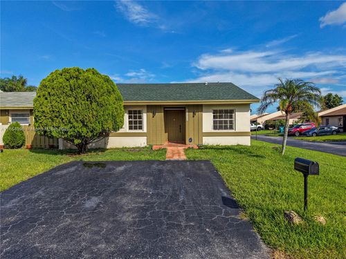 12031 Sw 110th Street Cir E, Miami, FL, 33186-3827 | Card Image