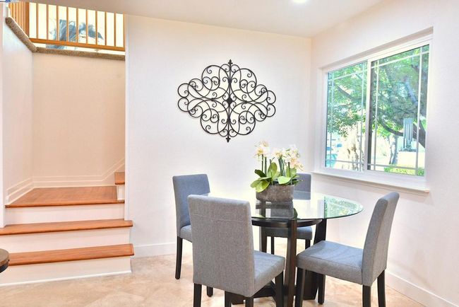 651 Brookfield Dr, House other with 3 bedrooms, 2 bathrooms and 2 parking in Livermore CA | Image 11