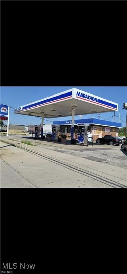 2402 Brookpark Rd, Cleveland, OH, 44134-1405 | Card Image