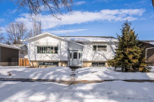6314-38 Avenue Close, Camrose, AB, T4V2Z7 | Card Image
