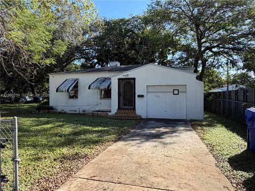 1070 Nw 44th St, Miami, FL, 33127 | Card Image