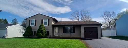 8244 Mantova Dr, Clay, NY, 13041-9112 | Card Image