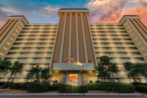 apt-305-4550 Cove Cir, ST PETERSBURG, FL, 33708-2845 | Card Image