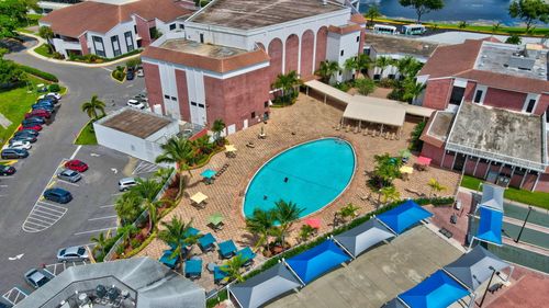 2026 Oakridge, Deerfield Beach, FL, 33442 | Card Image