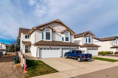 128 Preston Ave Ne, Home with 2 bedrooms, 4 bathrooms and 4 parking in Medicine Hat AB | Image 1