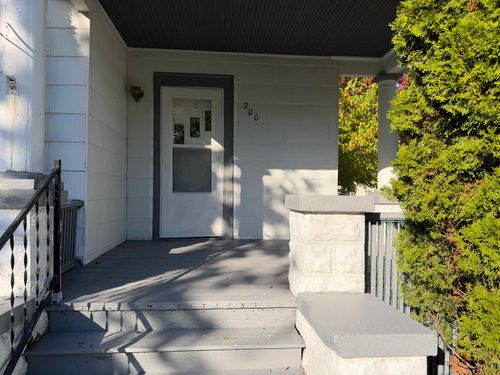 200 S Farragut St, Bay City, MI, 48708-7353 | Card Image