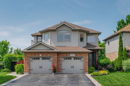 7 Marigold Dr, Guelph, ON, N1C1G5 | Card Image