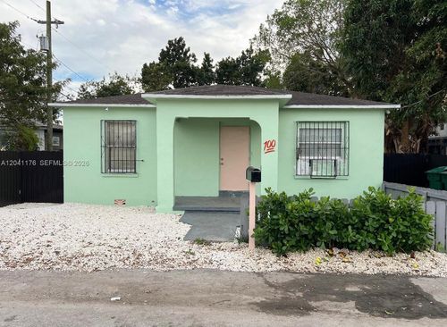 front-10 Nw 71st St, Miami, FL, 33150-3710 | Card Image