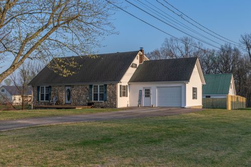 103 Daniel Cir, Collinwood, TN, 38450-4735 | Card Image