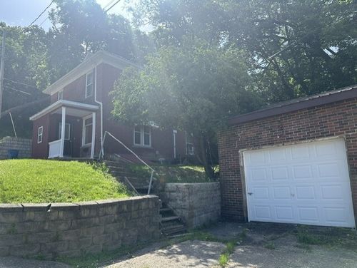 209 Quincy St, Savanna, IL, 61074-1548 | Card Image