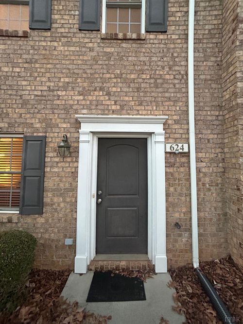 624 Capstone Dr, Lynchburg, VA, 24502-5162 | Card Image