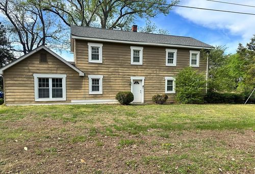3984 Farmville Rd, Farmville, VA, 23901-5912 | Card Image