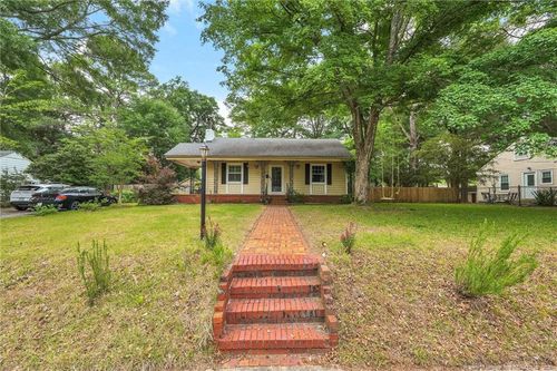 614 Pearl St, Fayetteville, NC, 28303-4328 | Card Image