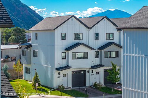 4242 Ripple Ln, Glenwood Springs, CO, 81601-9233 | Card Image