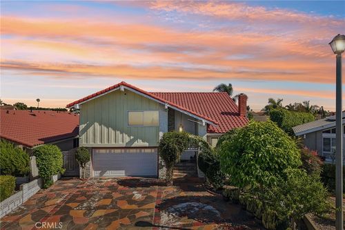 5302 Clark Cir, Westminster, CA, 92683-1758 | Card Image