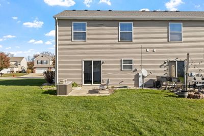 1 - 25172 Faraday Road, Condo with 2 bedrooms, 1 bathrooms and 2 parking in Manhattan IL | Image 3