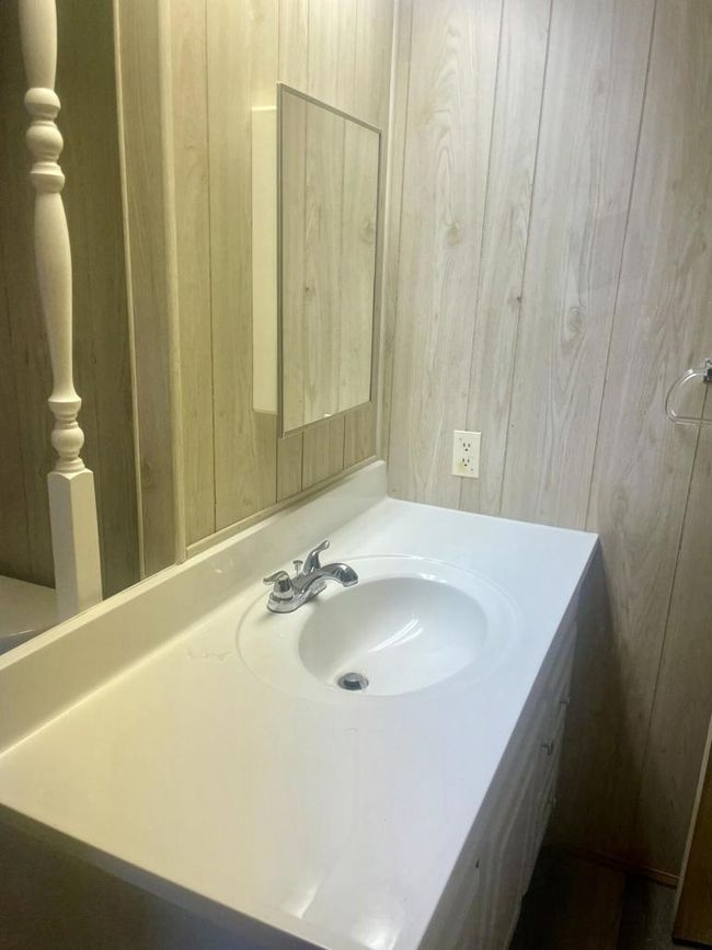Vanity Bath 1 | Image 17