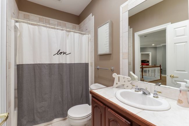 104 S Spencer St, House other with 4 bedrooms, 5 bathrooms and 4 parking in Lexington IL | Image 44