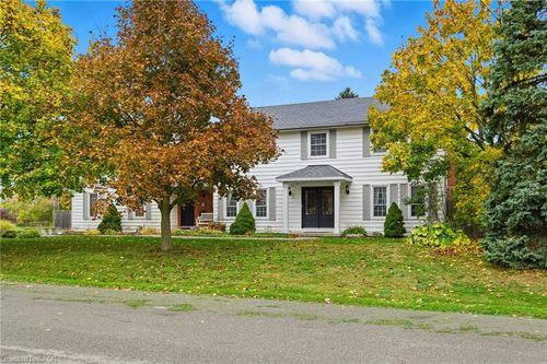 1 Meander Close, Carlisle, ON, L0R1H1 | Card Image