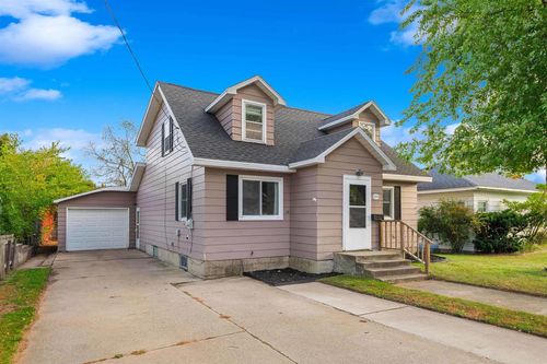 2504 16th Avenue, Menominee, MI, 49858 | Card Image