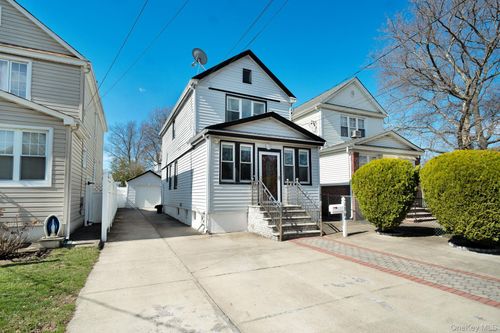 91-04 218th Pl, Queens Village, NY, 11428-1339 | Card Image