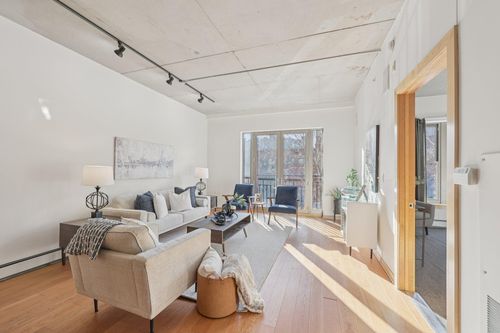202-212 N 1st St, Minneapolis, MN, 55401-1556 | Card Image
