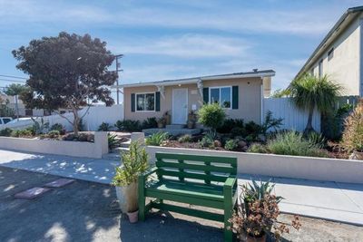 36 Th Street, House other with 2 bedrooms, 1 bathrooms and null parking in San Diego CA | Image 1