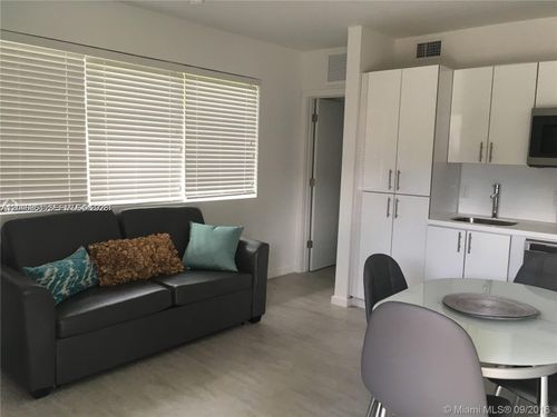 110-1601 Meridian Ave, Miami Beach, FL, 33139-2819 | Card Image