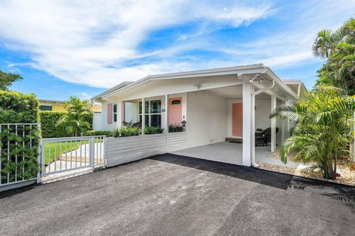 250 Ne 10th St, Delray Beach, FL, 33444-4048 | Card Image