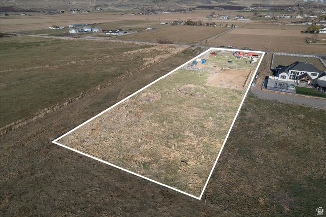 Bird's eye view with a rural view | Image 7