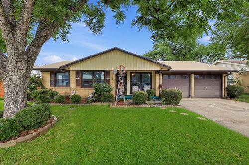 13649 Birchlawn Dr, Farmers Branch, TX, 75234-4816 | Card Image