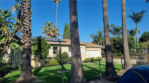 14711 Gledhill St, Panorama City, CA, 91402-1212 | Card Image