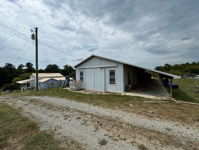 2076 Bald Hill Rd, Home with 5 bedrooms, 1 bathrooms and null parking in Hillsboro KY | Image 13