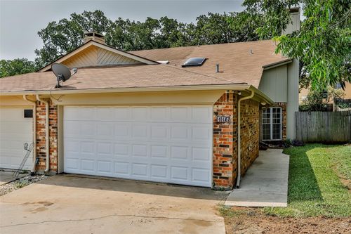 116 Main Pl, Euless, TX, 76040-5473 | Card Image