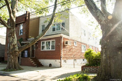 72-15 73rd St, Glendale, NY, 11385-7344 | Card Image