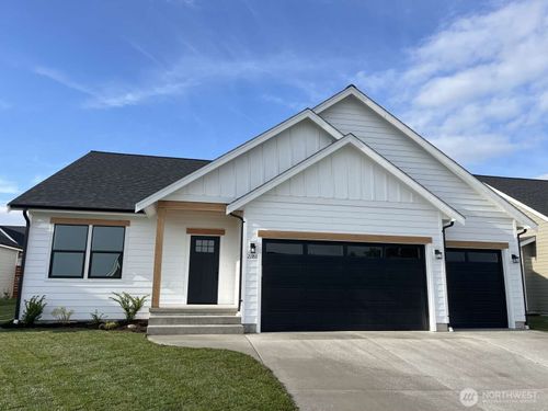 2180 Lagerwey Cir, Lynden, WA, 98264-8623 | Card Image