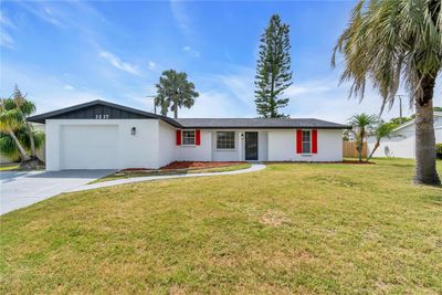 3237 Kenmore Drive, House other with 3 bedrooms, 2 bathrooms and null parking in Sarasota FL | Image 1