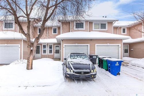 28-215 Pinehouse Dr, Saskatoon, SK, S7K6N9 | Card Image
