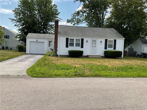 94 Alvin St, Warwick, RI, 02886-1833 | Card Image