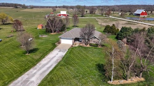 165 Brown Swiss Dr, Billings, MO, 65610-8493 | Card Image