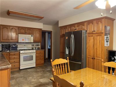 408 Crestview Drive, House other with 3 bedrooms, 2 bathrooms and null parking in Mattoon IL | Image 3