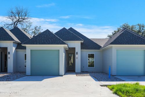 d-300 Avenue B, Broussard, LA, 70518-4008 | Card Image