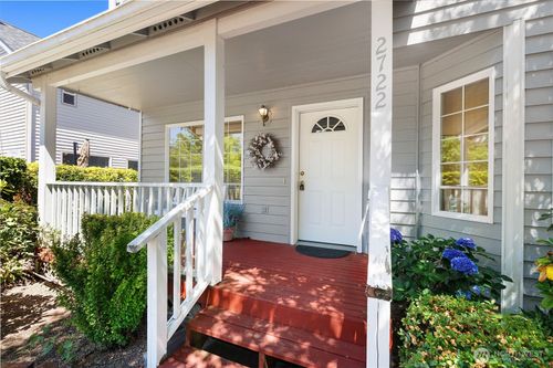 2722 29th Ave Sw, Tumwater, WA, 98512-6105 | Card Image