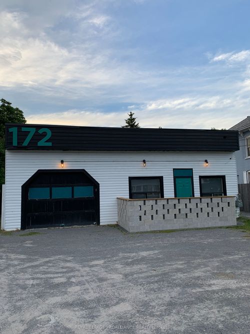 172 Wellington Main Street E, Prince Edward County, ON, K0K3L0 | Card Image