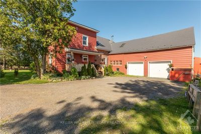 650 Concession 1 Rd, House other with 4 bedrooms, 3 bathrooms and 8 parking in Chute A Blondeau ON | Image 3